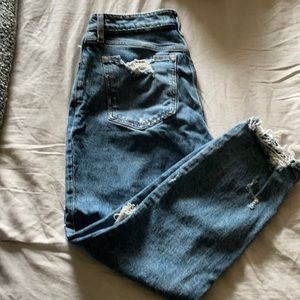 Abercrombie & Fitch High Rise Mom Jean